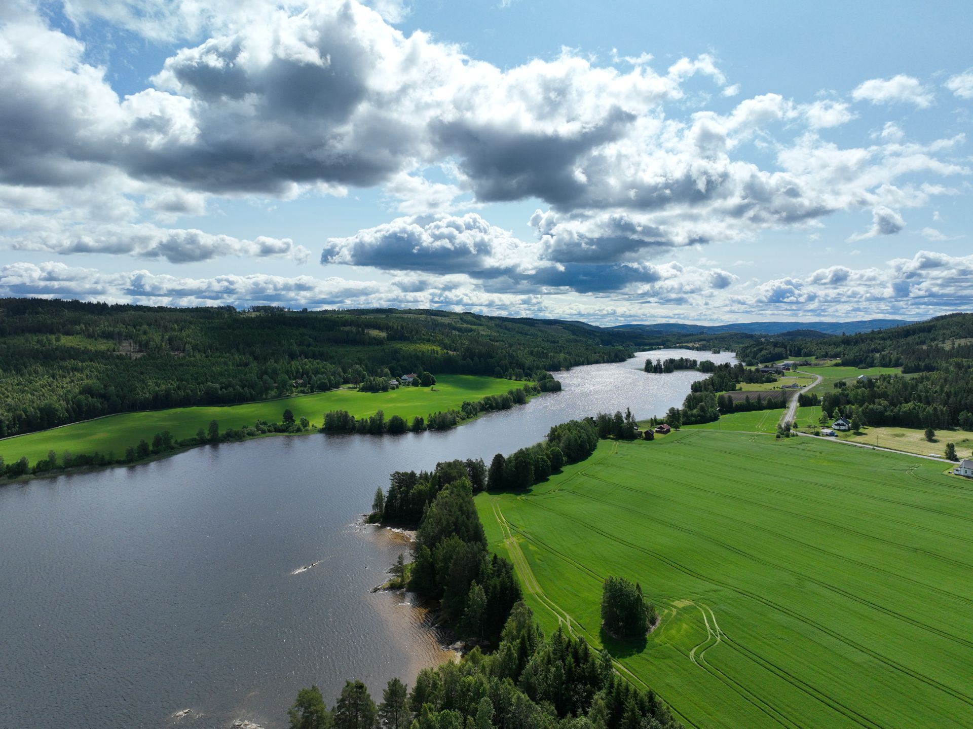 Dølisjøen- Her arrangeres bl.a et årlig mosjonsløp og sykkelritt. Arrangementet passer for både barn, voksne, mosjonister og aktive.