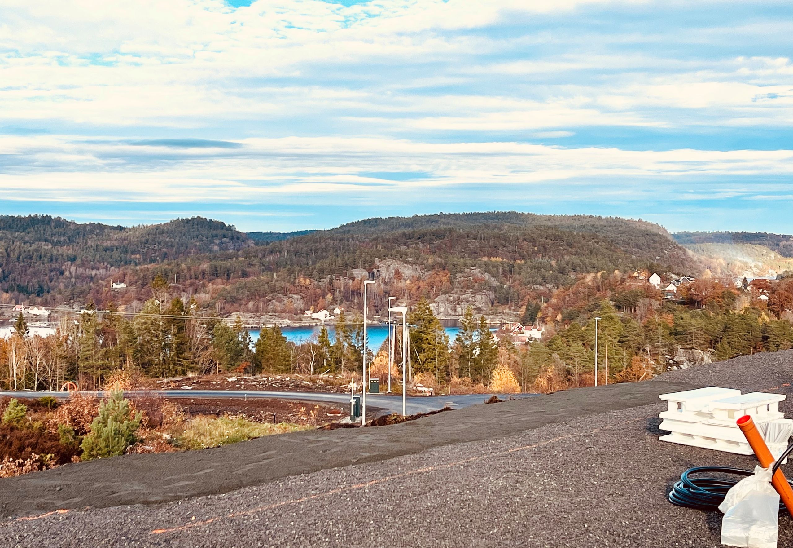 Byggingen er igang, det støpes i uke 45