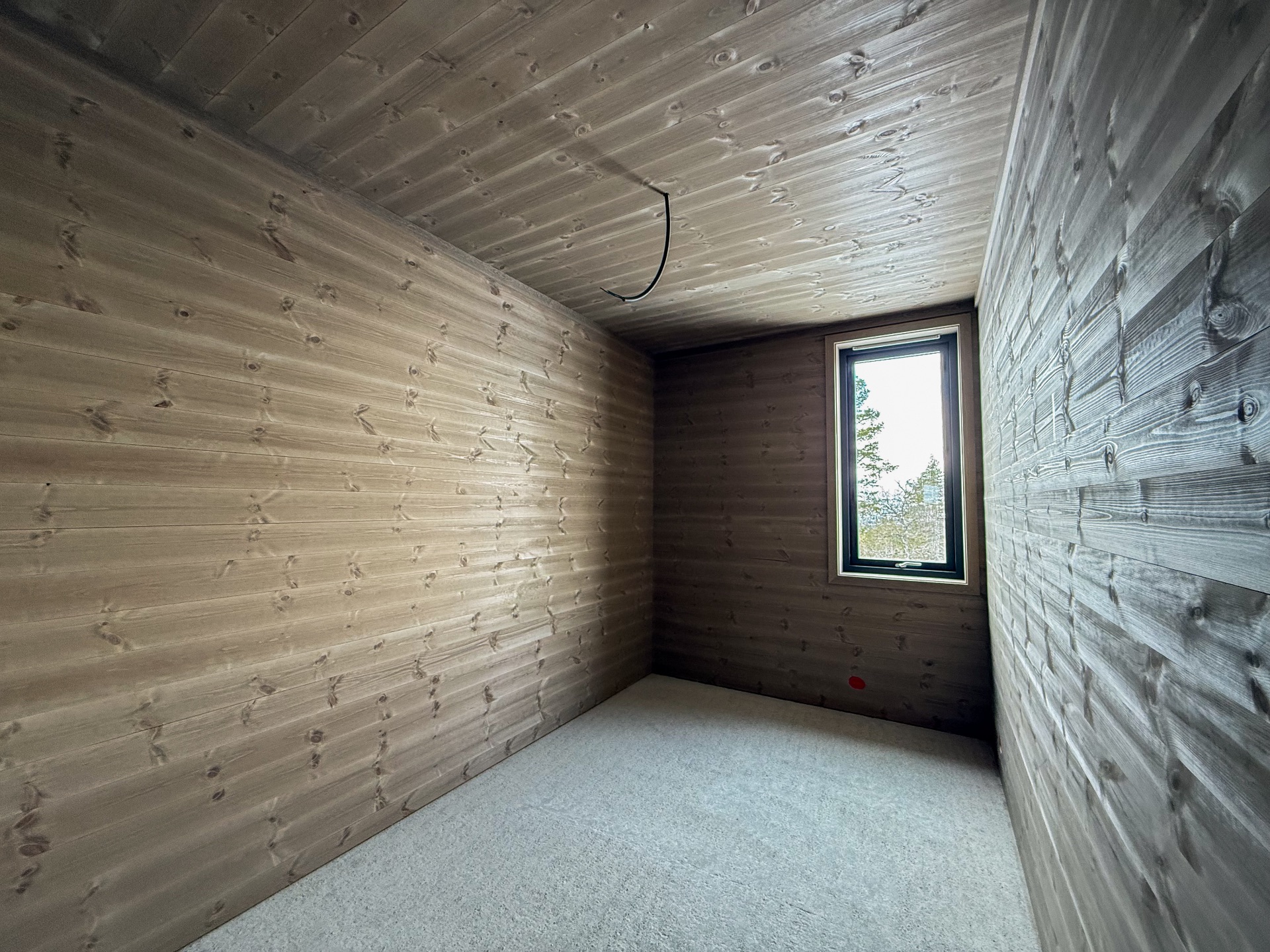 Et av soverommene i 1.etg